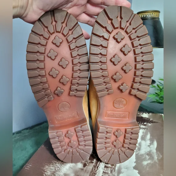 Timberland Chukka Boots - Picture 9 of 12